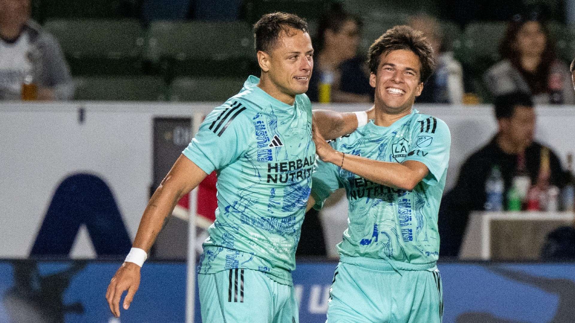 还通过新球 还通过新球